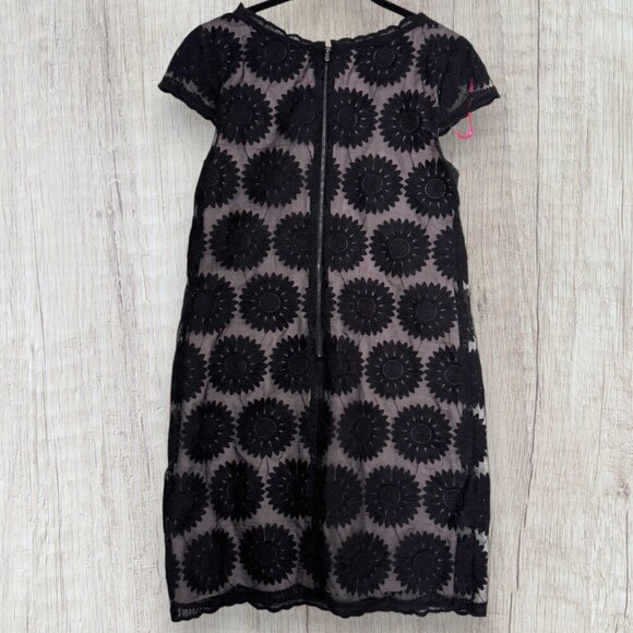 BETSEY JOHNSON Black Lace Flower Cap Sleeve Lavender Gray Lining Shift Dress 4 - Picture 4 of 4